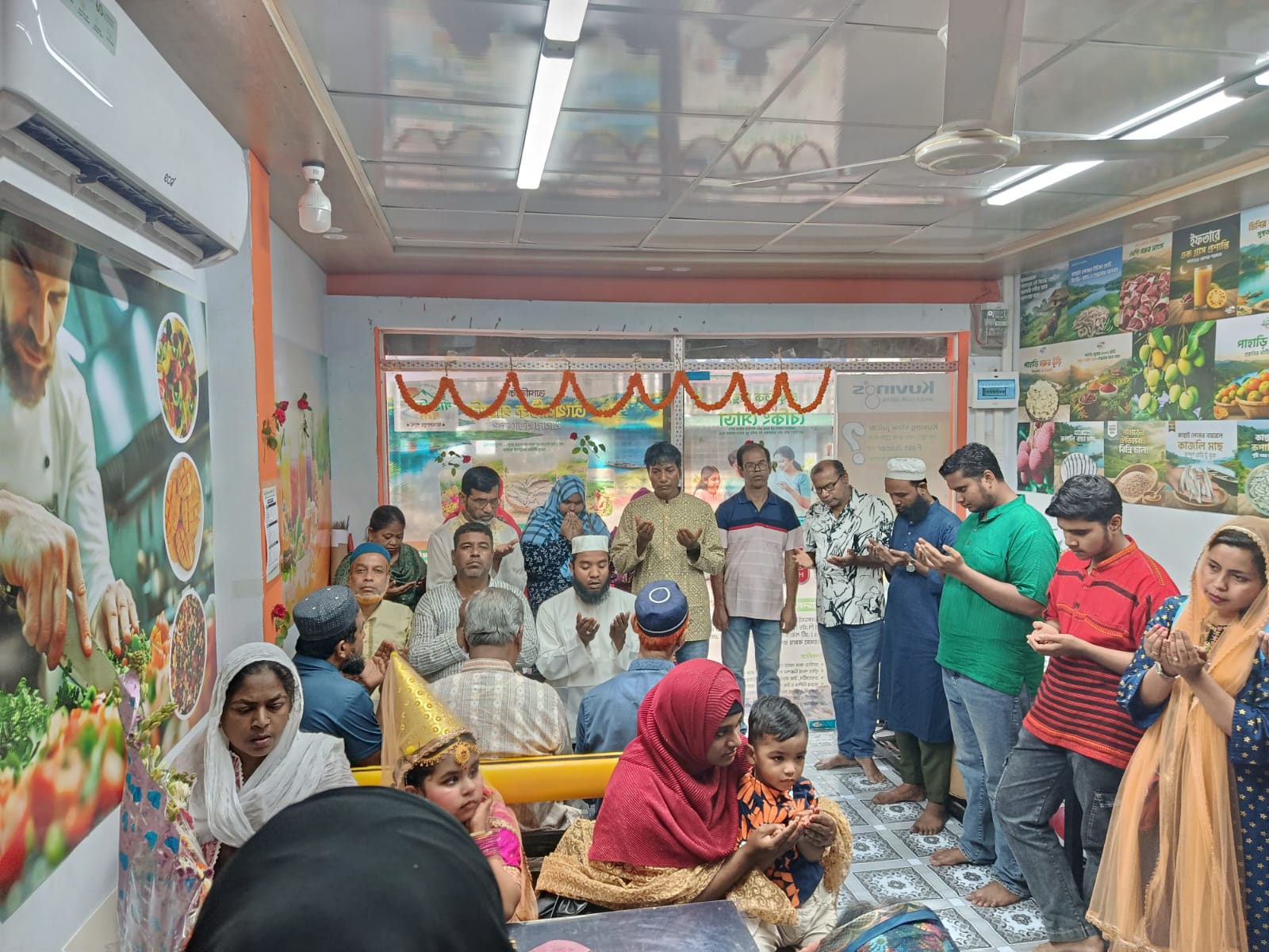 নতুনকুঁড়ি সমবায়ের একটি মুহূর্ত