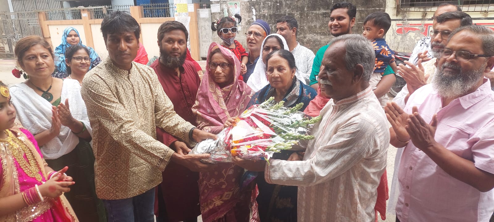 নতুনকুঁড়ি সমবায়ের একটি মুহূর্ত